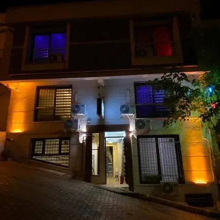 8 Apart Apartment *